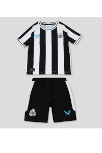 Fotbalové Dres Newcastle United Dětské Domácí Oblečení 2022-23 Krátký Rukáv (+ trenýrky)